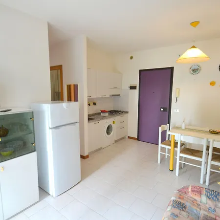 Coastal Escape Flat With Common Pool Bibione