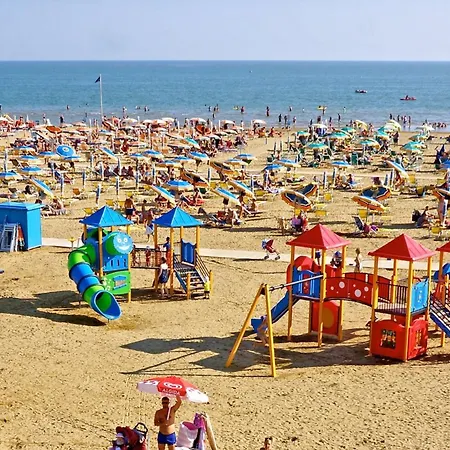 Coastal Escape Flat With Common Pool Bibione